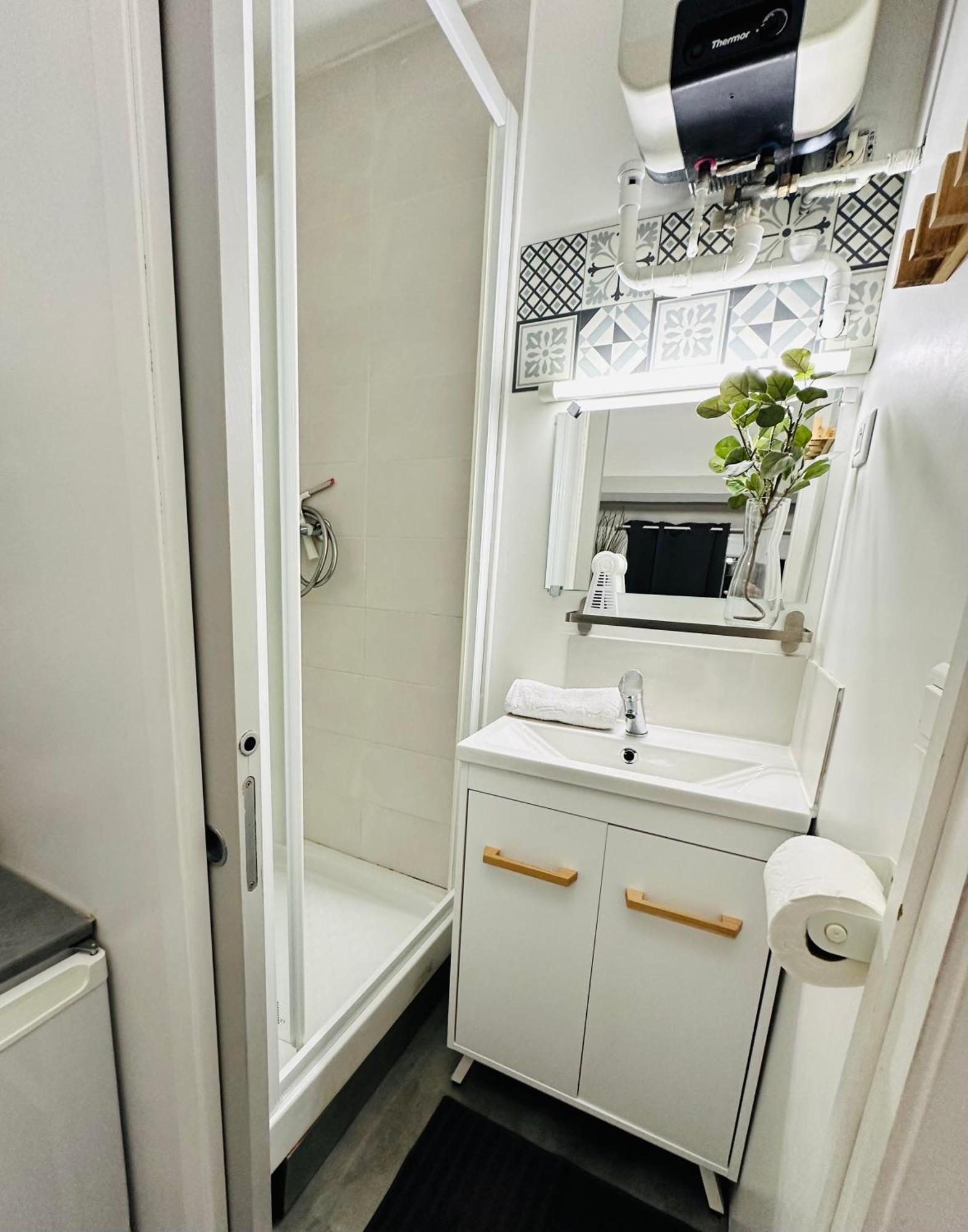 Studio Proche Commodite Et Gare . Centre Ville 캉 외부 사진